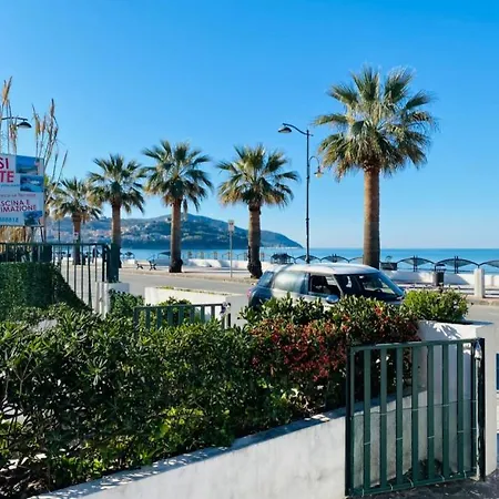Apartment Il Mare Di Fronte